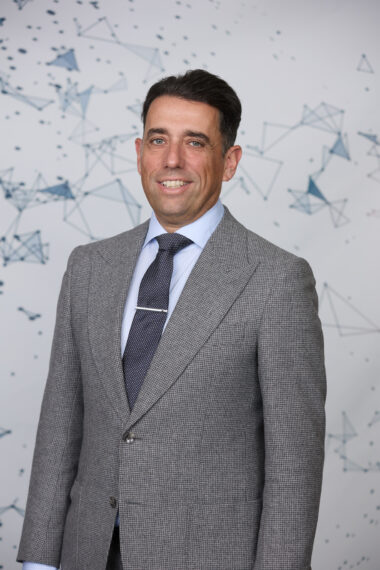 Dr. Nikolas Laoutaris